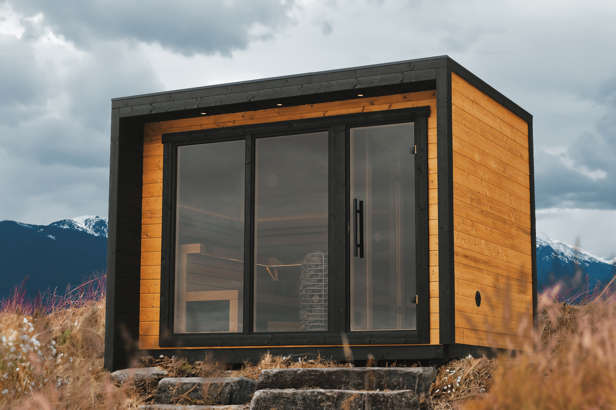 Leil Patio M 5 Person Outdoor Sauna with Changing Room